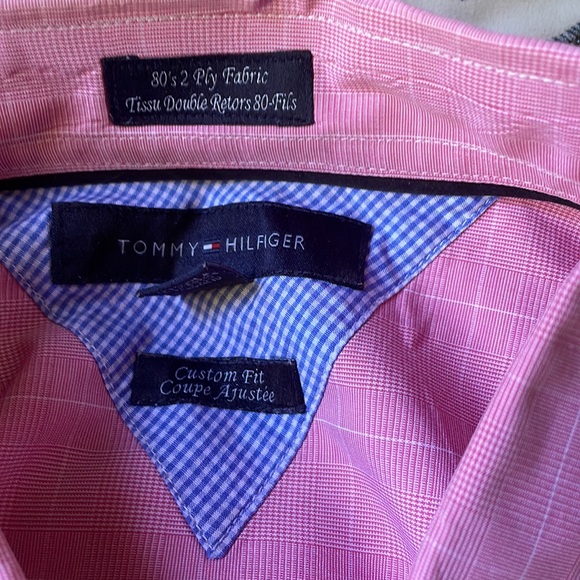 Tommy Hilfiger Large 16.5/17 pink with white pin stripe - Picture 4 of 6